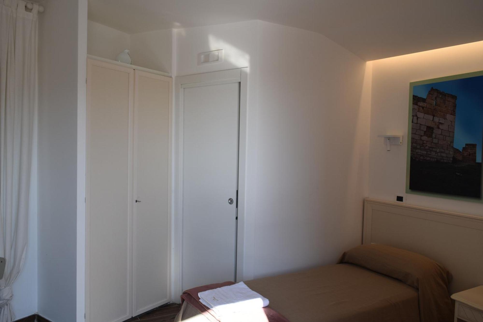 Domus Al Corso Con Servizio B&B Canosa di Puglia Exterior photo