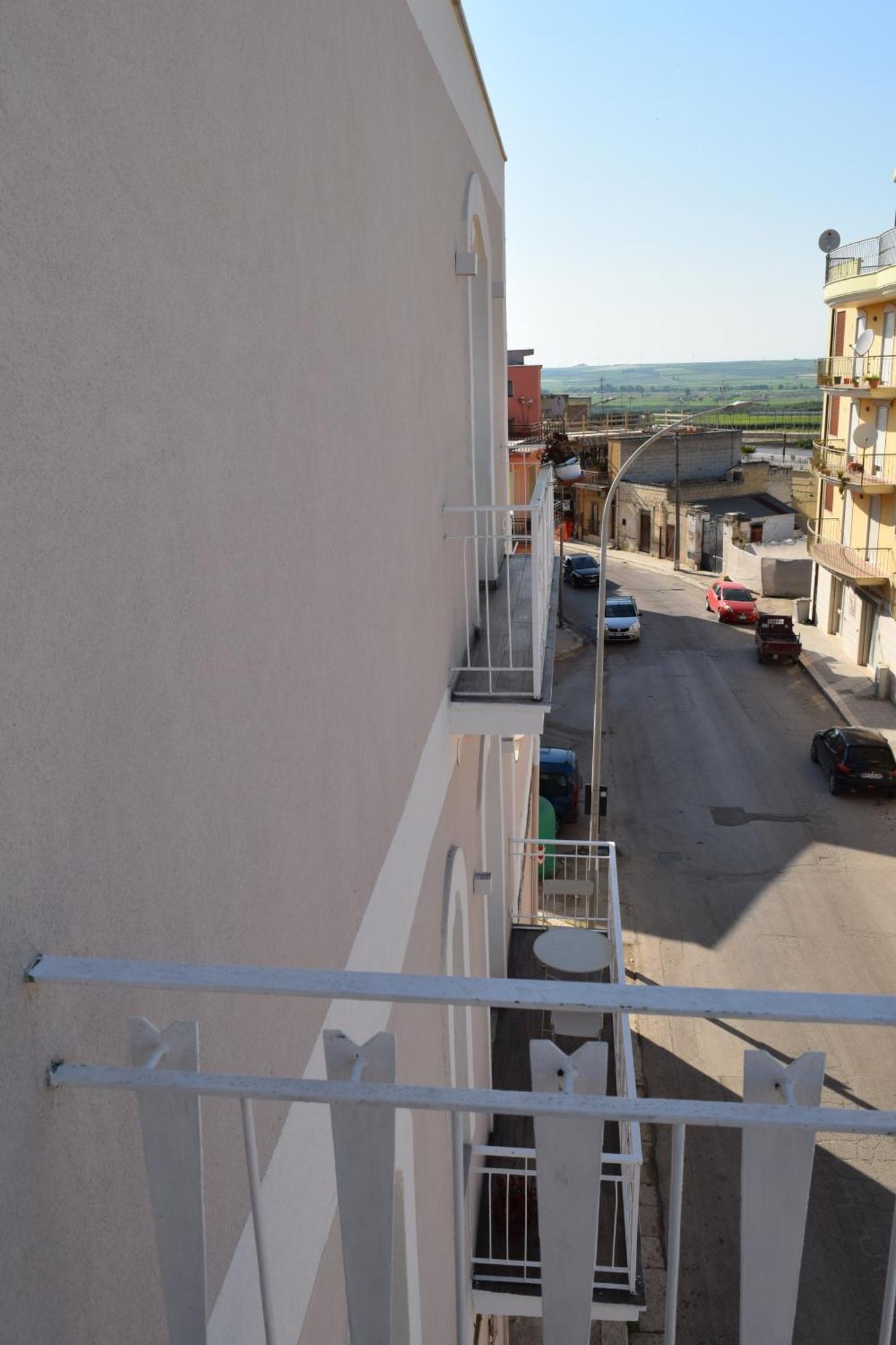 Domus Al Corso Con Servizio B&B Canosa di Puglia Exterior photo