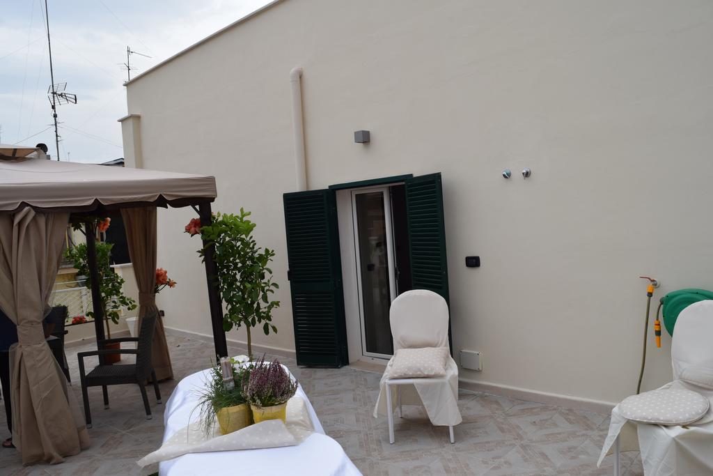 Domus Al Corso Con Servizio B&B Canosa di Puglia Exterior photo