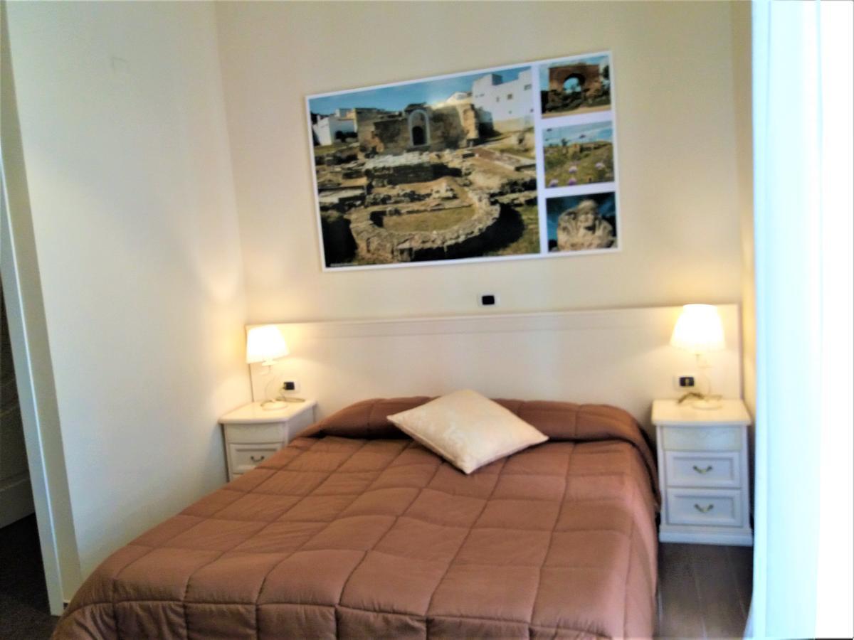Domus Al Corso Con Servizio B&B Canosa di Puglia Exterior photo